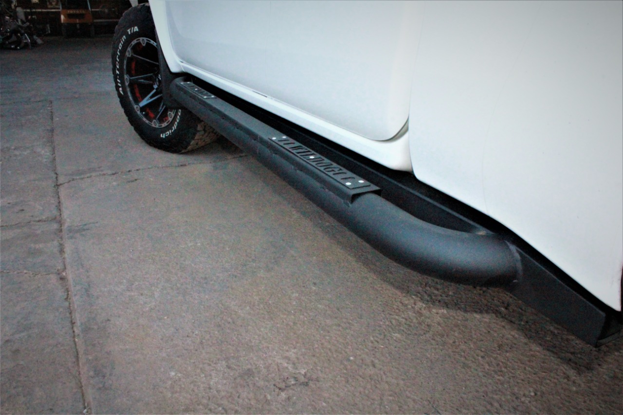 rock-sliders-land-cruiser-double-cab-76mm-